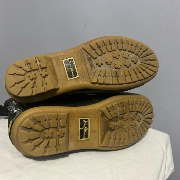 Sam Edelman Caldwell rain, boots, black, and multicolor! - Picture 4 of 14